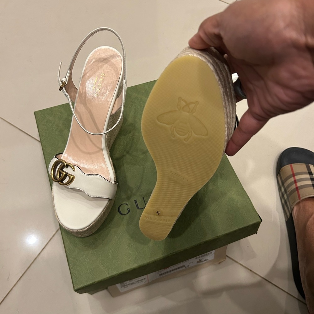 Gucci White Wedge Sandals with Gold Accent
